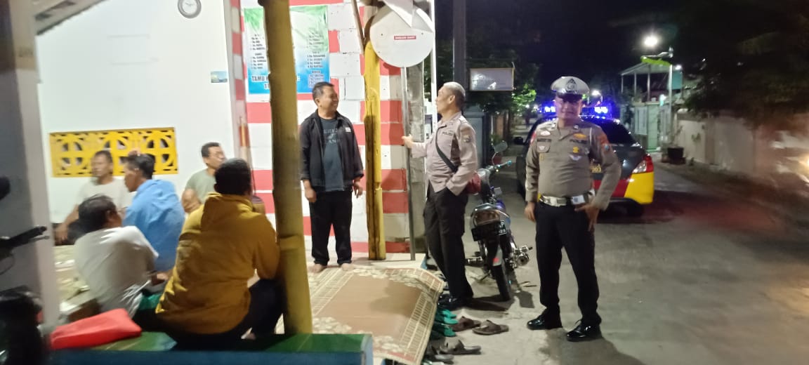 Polsek Nganjuk Kota Gelar Patroli Poskamling, Sampaikan Himbauan Kamtibmas