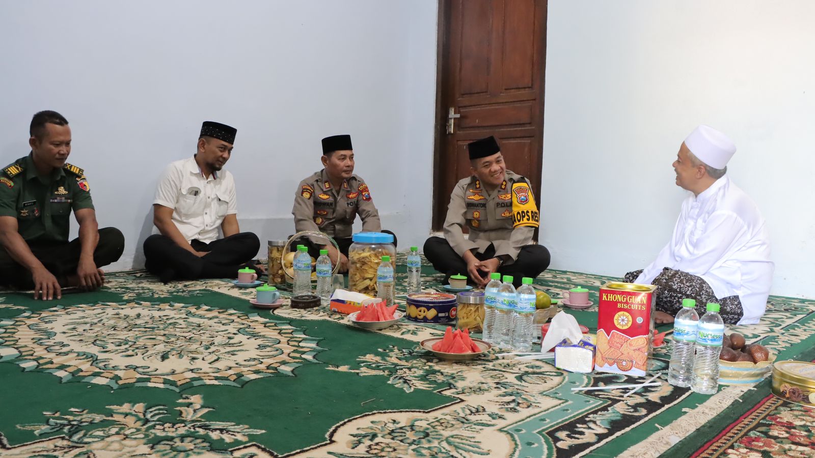 Kapolres Nganjuk Kunjungi Ketua MUI Kabupaten Nganjuk Bahas Dua Hal