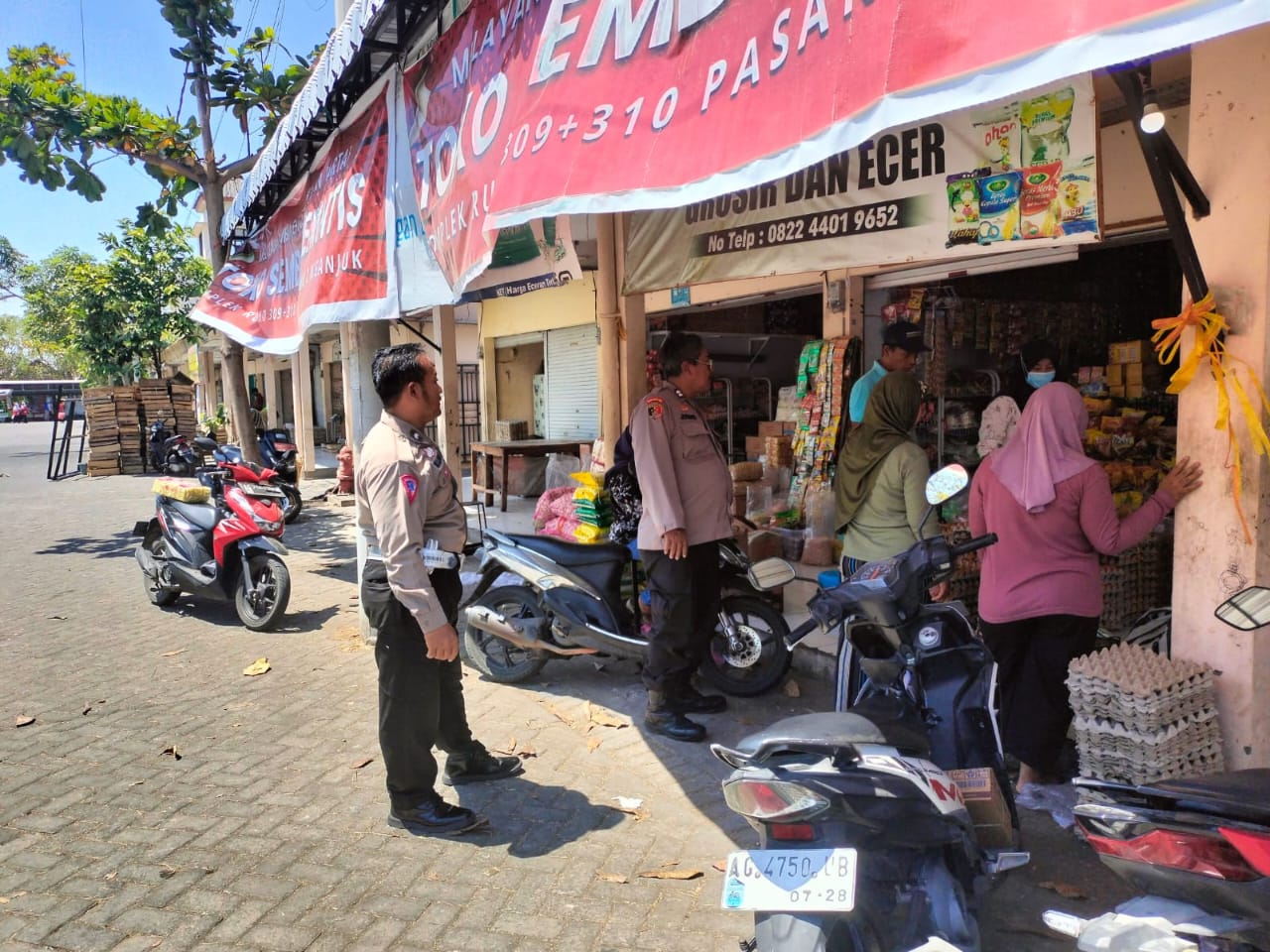 Ciptakan Kamtibmas Kondusif, Regu Patroli Polsek Nganjuk Kota Lakukan Himbauan Awas Curanmor