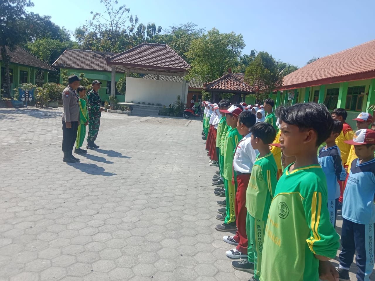 Bhabinkamtibmas Polsek Nganjuk Kota Adakan Pelatihan PBB di SDN Kedungdowo