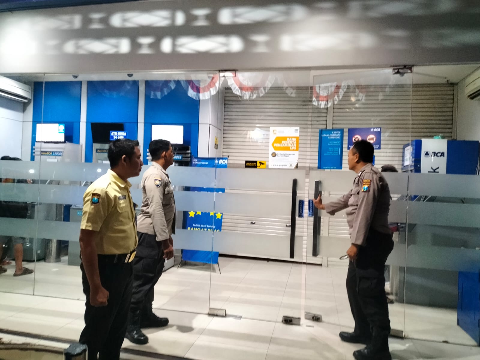 Polsek Kertosono Berikan Himbauan Kamtibmas saat Patroli di ATM Bank BCA