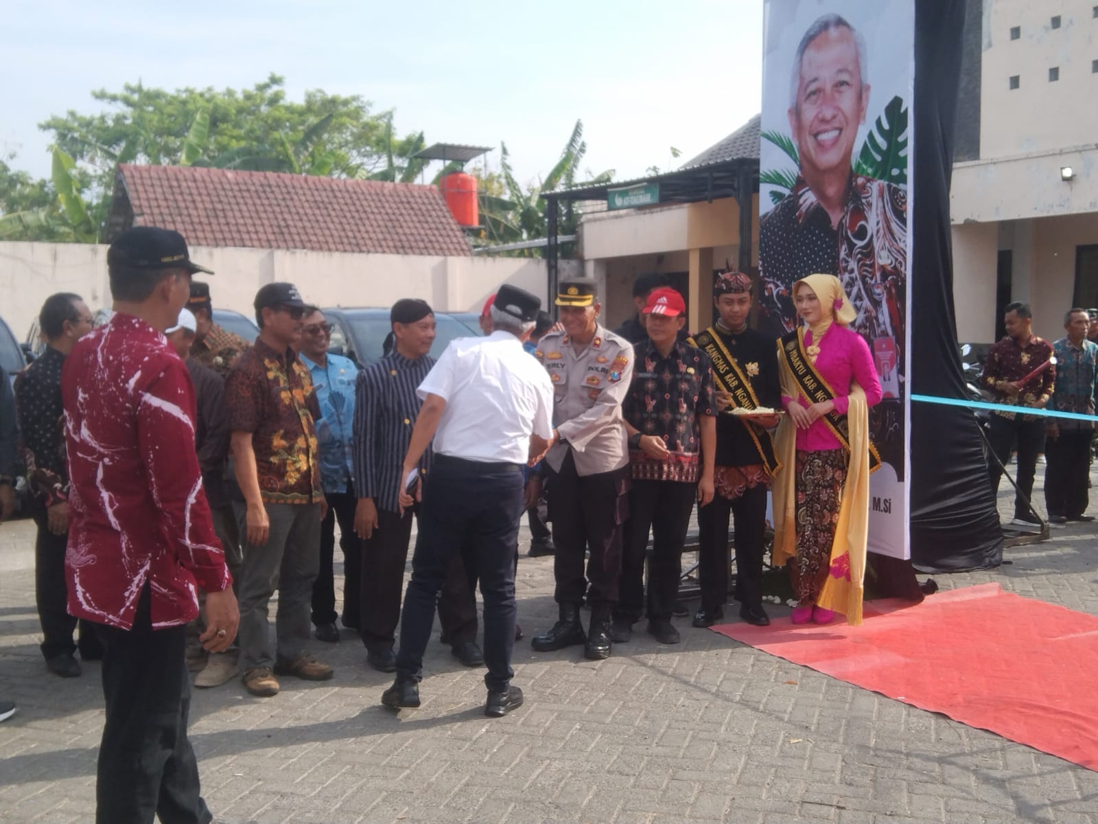 Kapolsek Nganjuk Kota Menghadiri Pembukaan Pameran Pembangunan dan Produk Unggulan