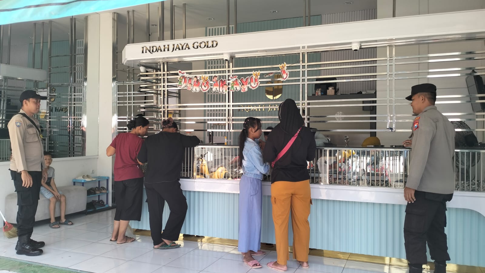 Cegah Gangguan Keamanan, Polsek Warujayeng Intensifkan Patroli Saat Libur Akhir Pekan