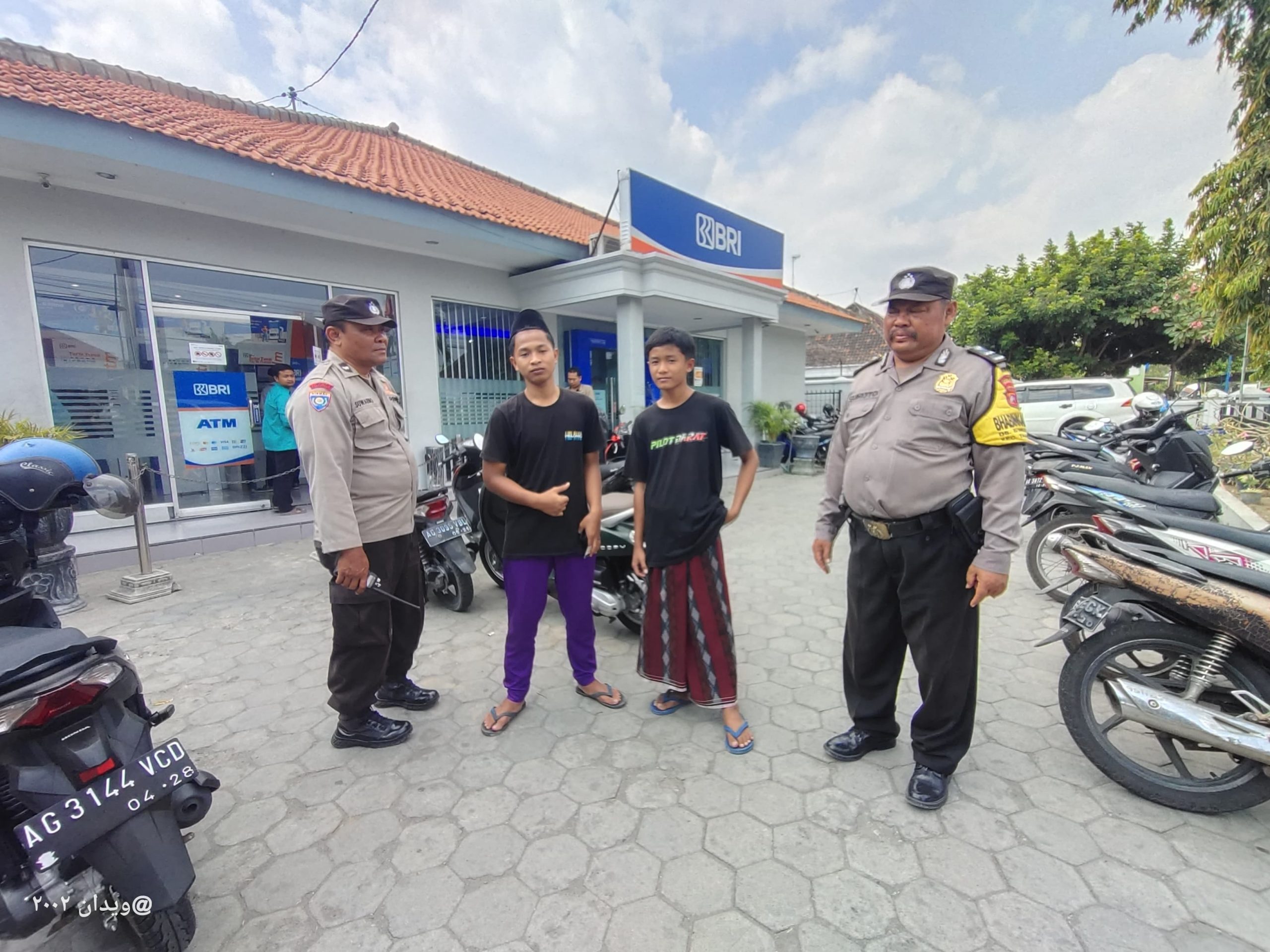Patroli KRYD Polsek Warujayeng Antisipasi Gangguan di Objek Vital Perbankan
