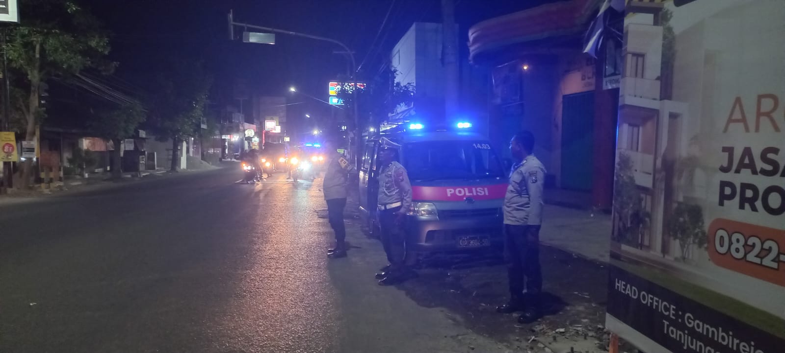 Malam Minggu, Polsek Warujayeng Gelar Patroli Blue Light di Jalur Protokol