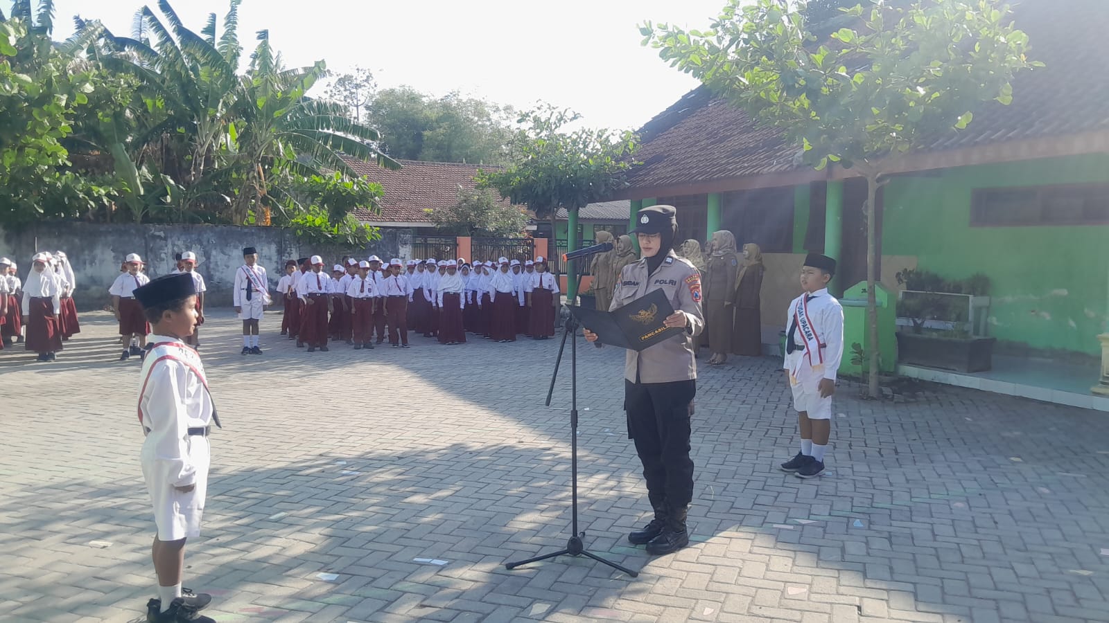 Cegah Bullying, Polsek Kertosono Tingkatkan Program Police Goes To School