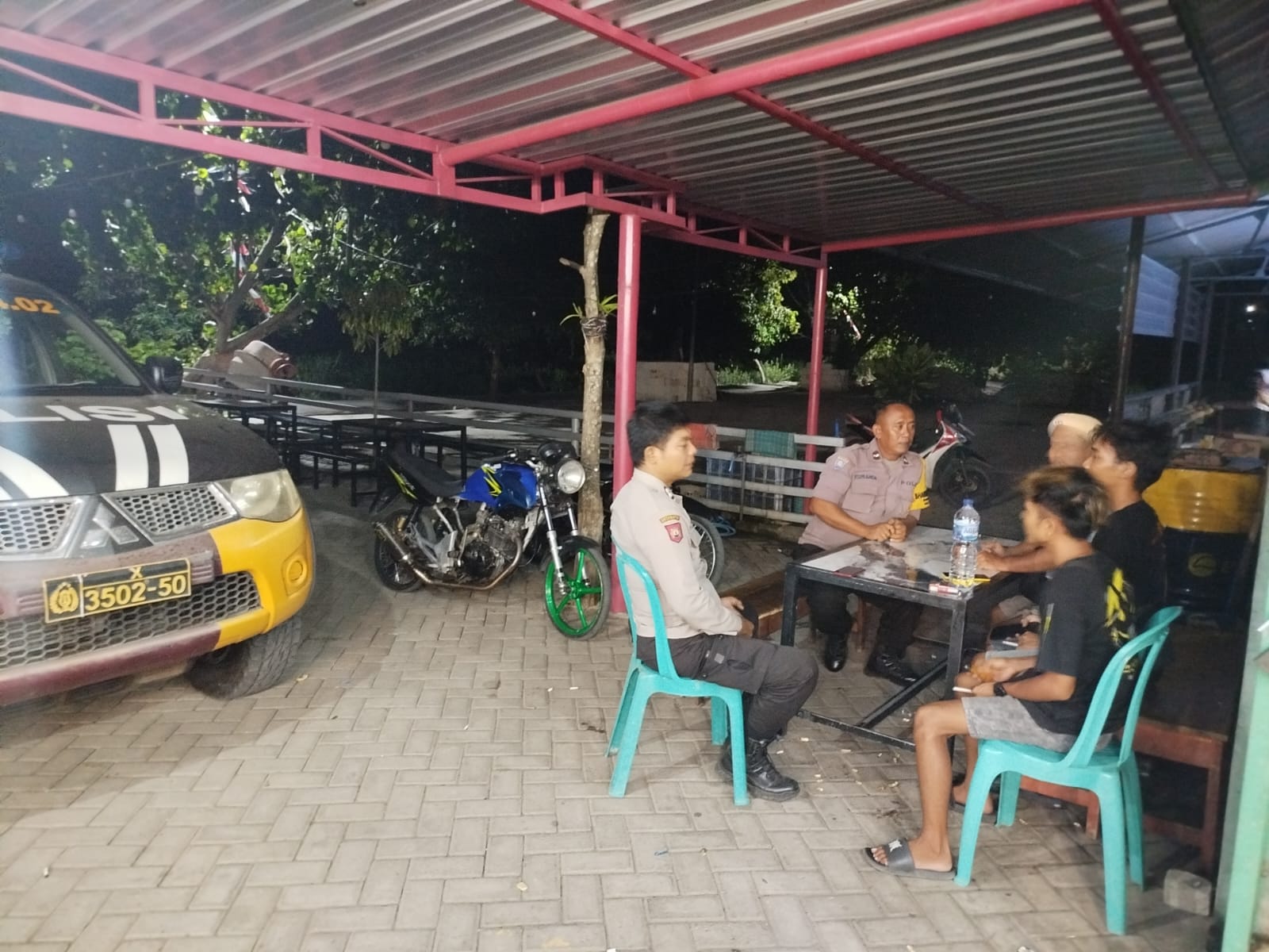 Patroli Malam Hari, Kspkt Polsek Jatikalen Ajak Pemuda Aktif Jaga Kamtibmas