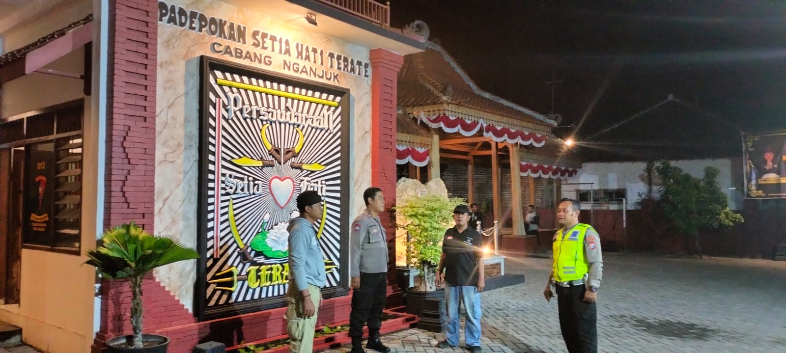 Polsek Nganjuk Kota Gelar Patroli Soko Guru untuk Ciptakan Pilkada Damai 2024