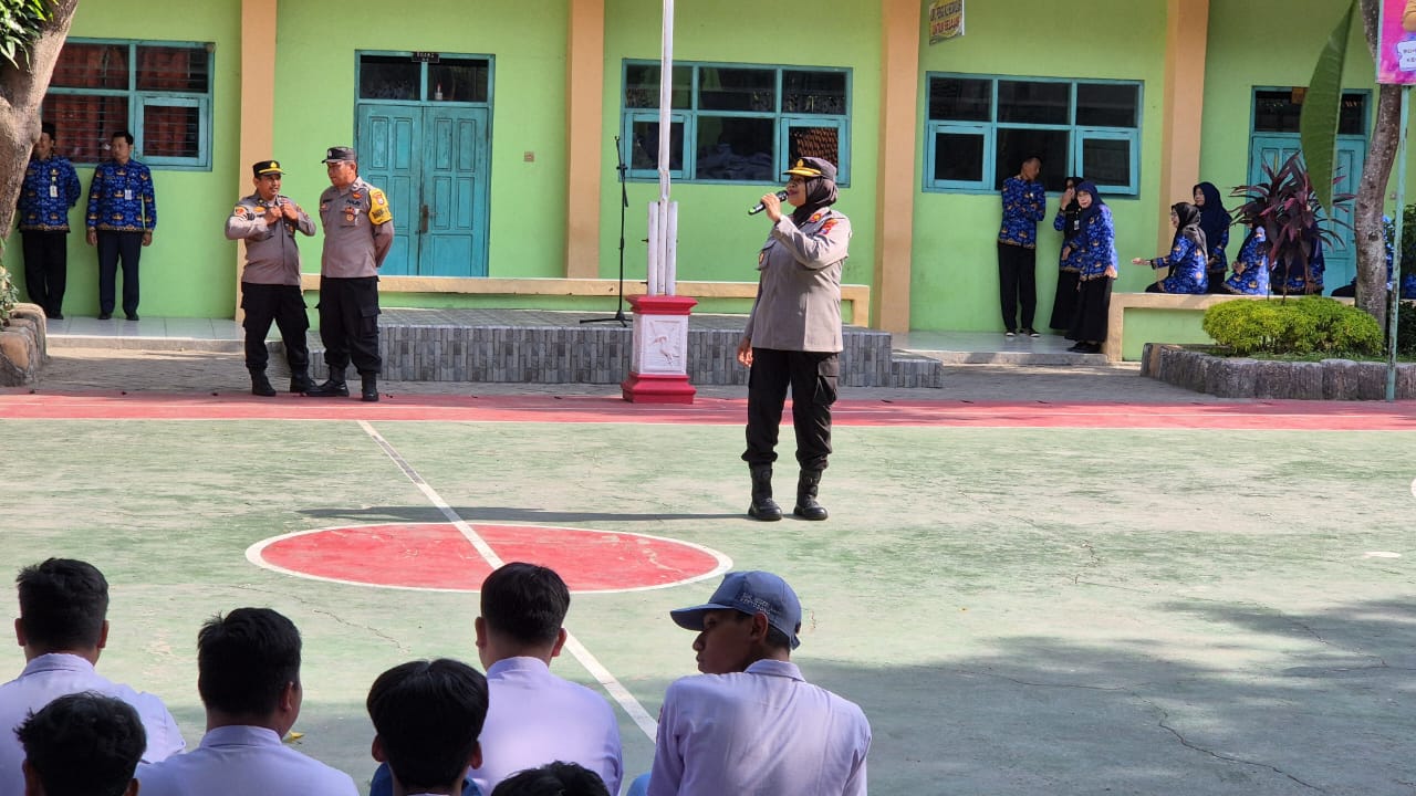 Cegah Kenakalan Remaja , Polsek Kertosono Tingkatkan Program Police Goes To School