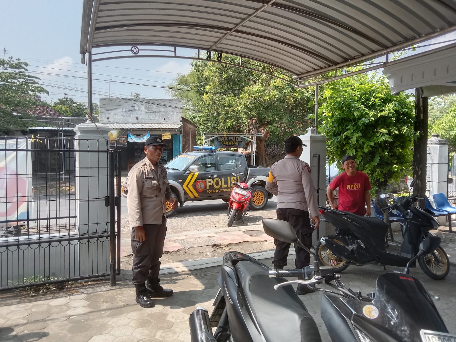 Giat Patroli ke Objek Vital Bank BRI Unit Jatikalen di Wilayah Hukum Polsek Jatikalen Polres Nganjuk