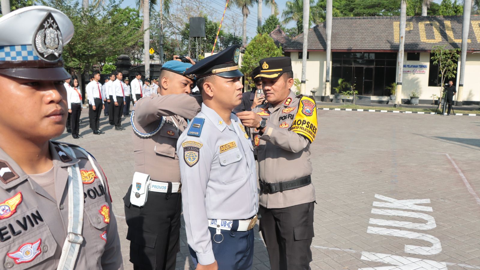 Gelar Pasukan Operasi Zebra Semeru 2024 Polres Nganjuk, Kapolres : Waspadai Peningkatan Aktivitas Masyarakat Pada Kegiatan kampanye Pemilukada 2024