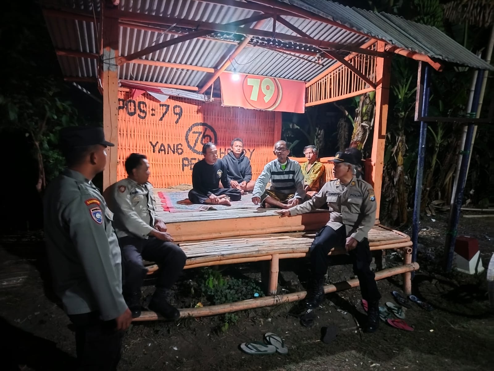 Patroli Cooling System, Polsek Warujayeng Himbau Warga Ikut Ciptakan Pilkada Damai