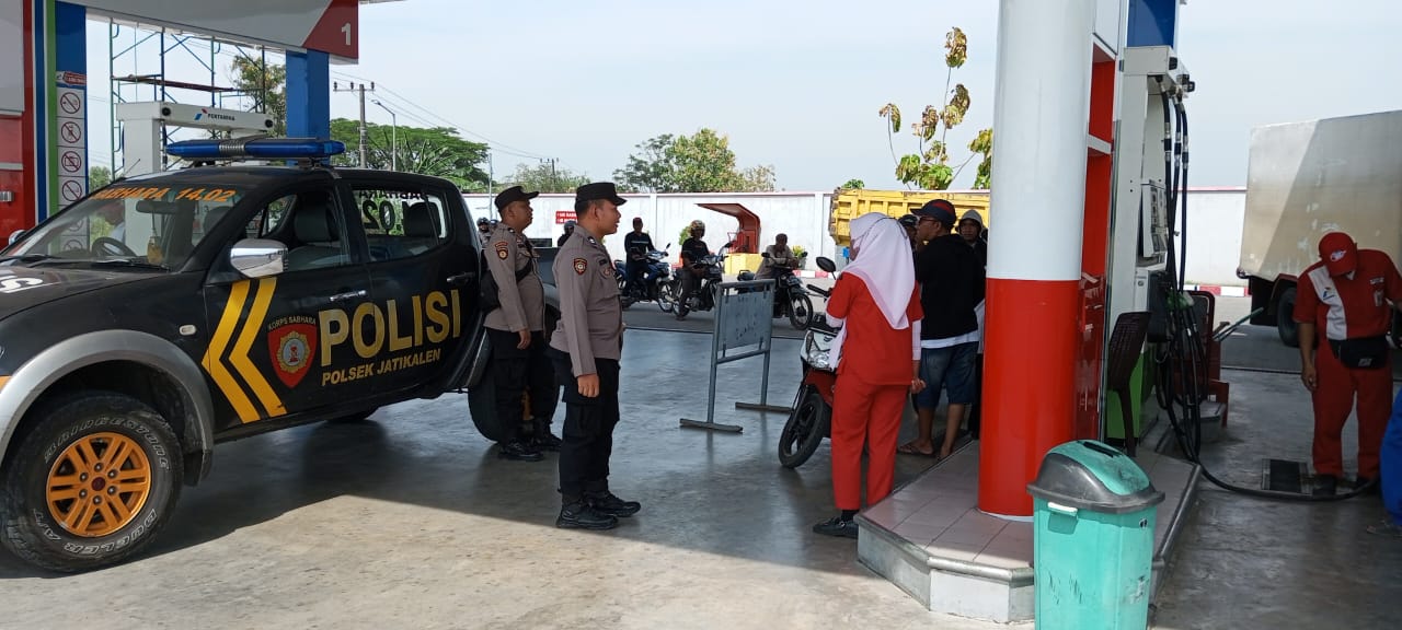 Patroli Samapta Polsek Jatikalen, Sambang Dialogis Di SPBU Pertamina