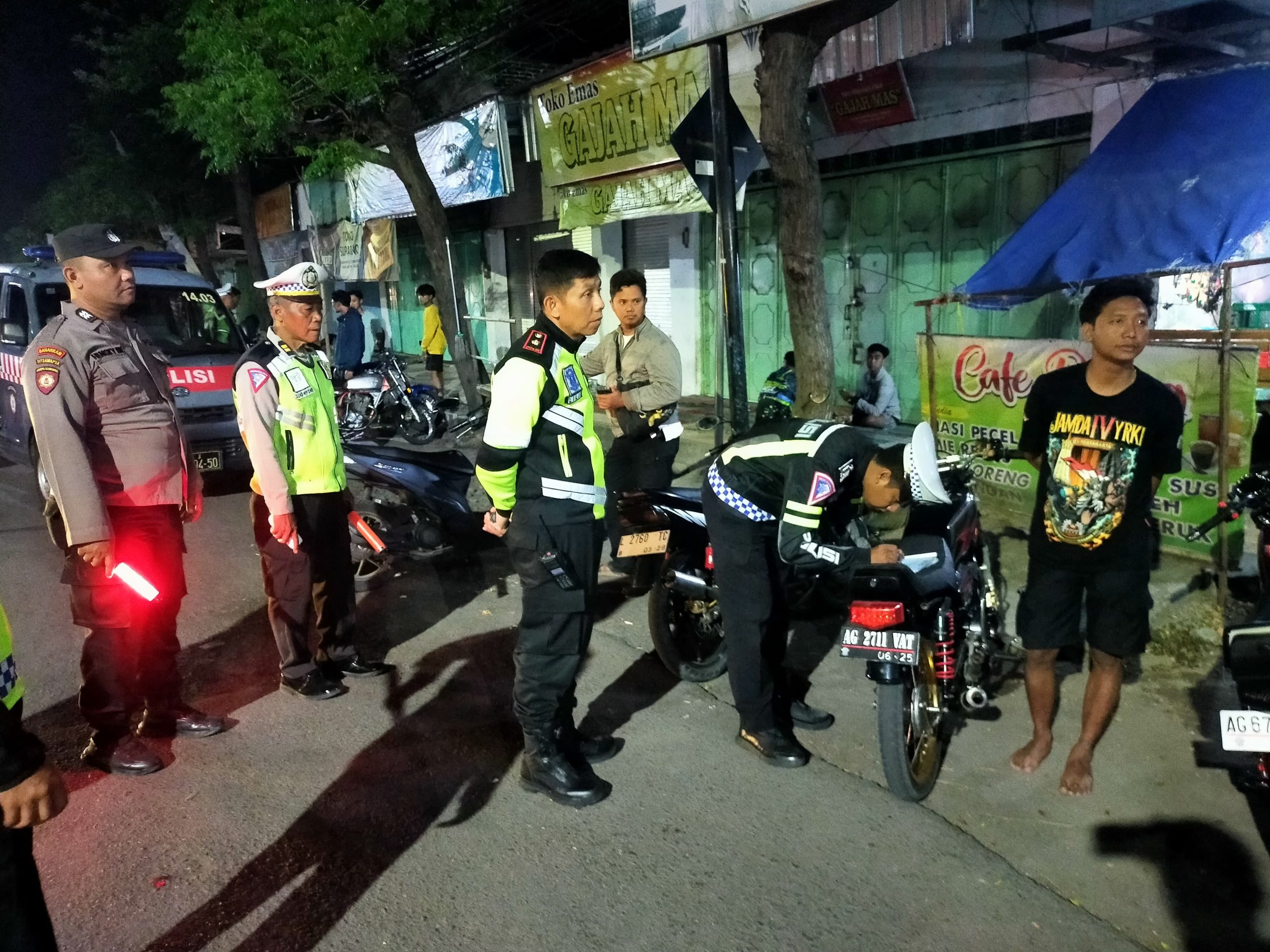 Cegah Balap Liar & Kejahatan Jalanan, Polsek Warujayeng Giatkan Razia SREG