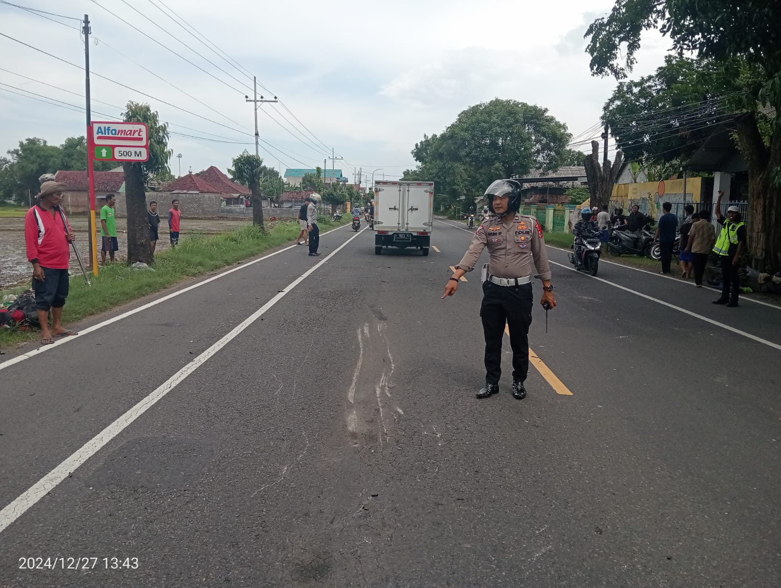 Marak Kecelakaan, Kapolsek Warujayeng Himbau Pengguna Jalan Lebih Berhati-hati