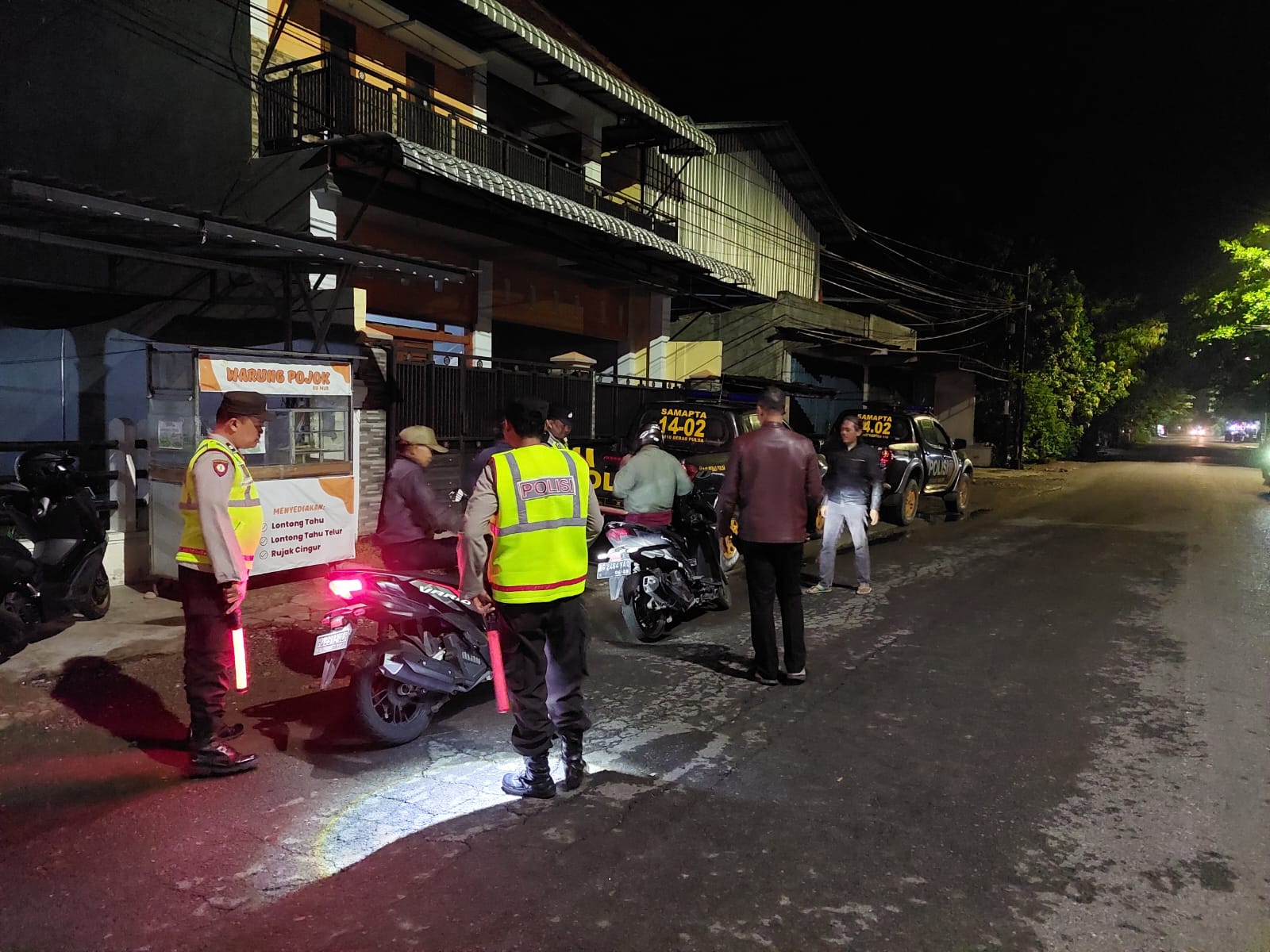 Polres Nganjuk Menggelar Patroli Skala Besar Pasca Pungut Hitung Pilkada 2024