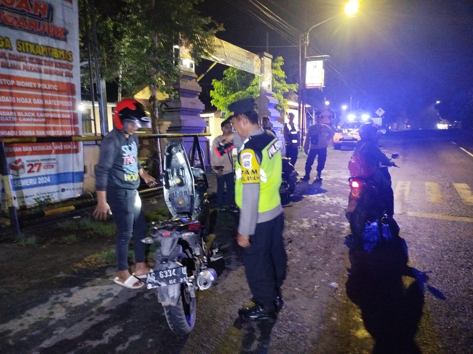 Cegah Gesekan Antar Perguruan Silat, Polsek Jatikalen dan Polsek Patianrowo Laksanakan Patroli Gabungan