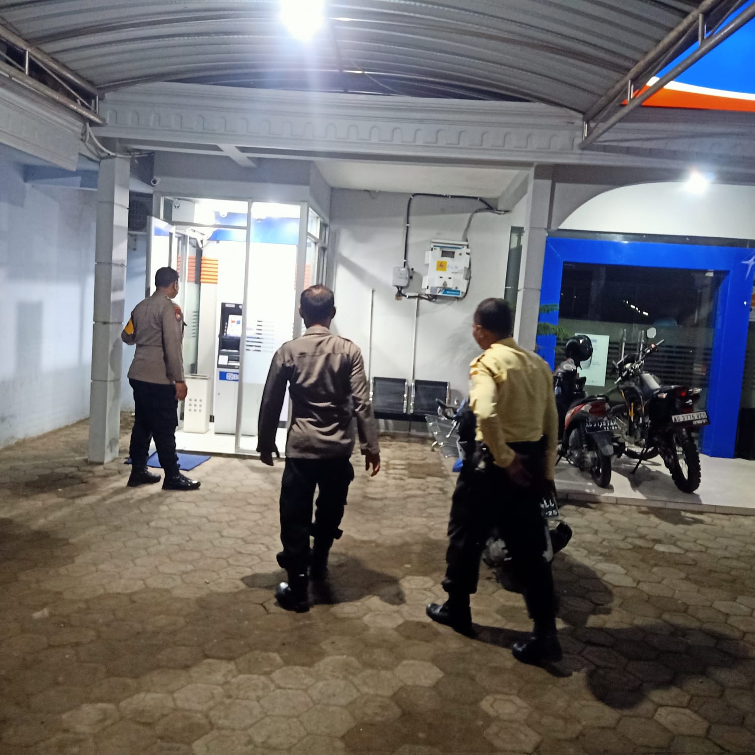 Polisi Polsek Jatikalen Gencar Patroli Perbankan Sasaran utama di Mesin ATM
