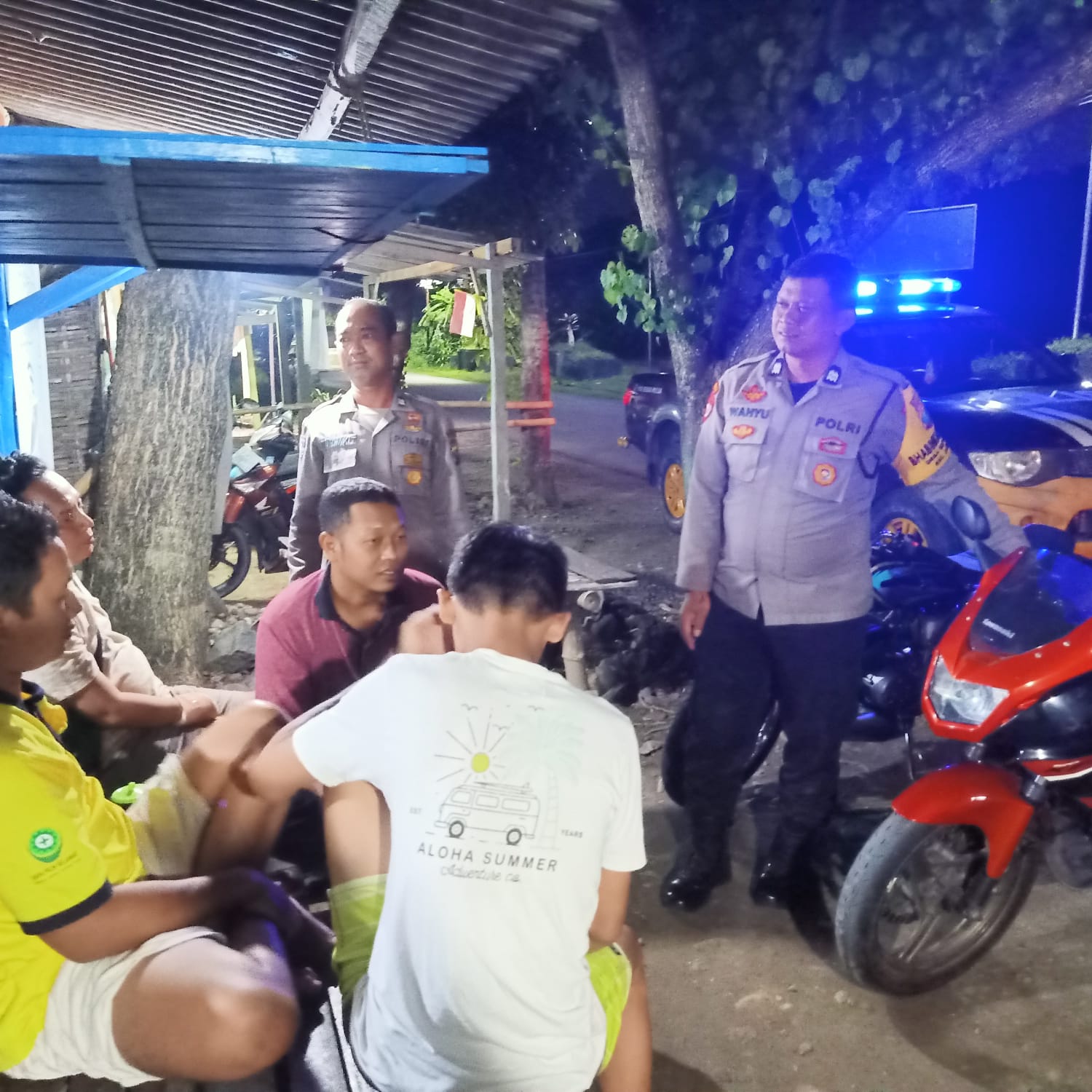 Patroli Malam Hari, Kspkt Polsek Jatikalen Ajak Pemuda Aktif Jaga Kamtibmas