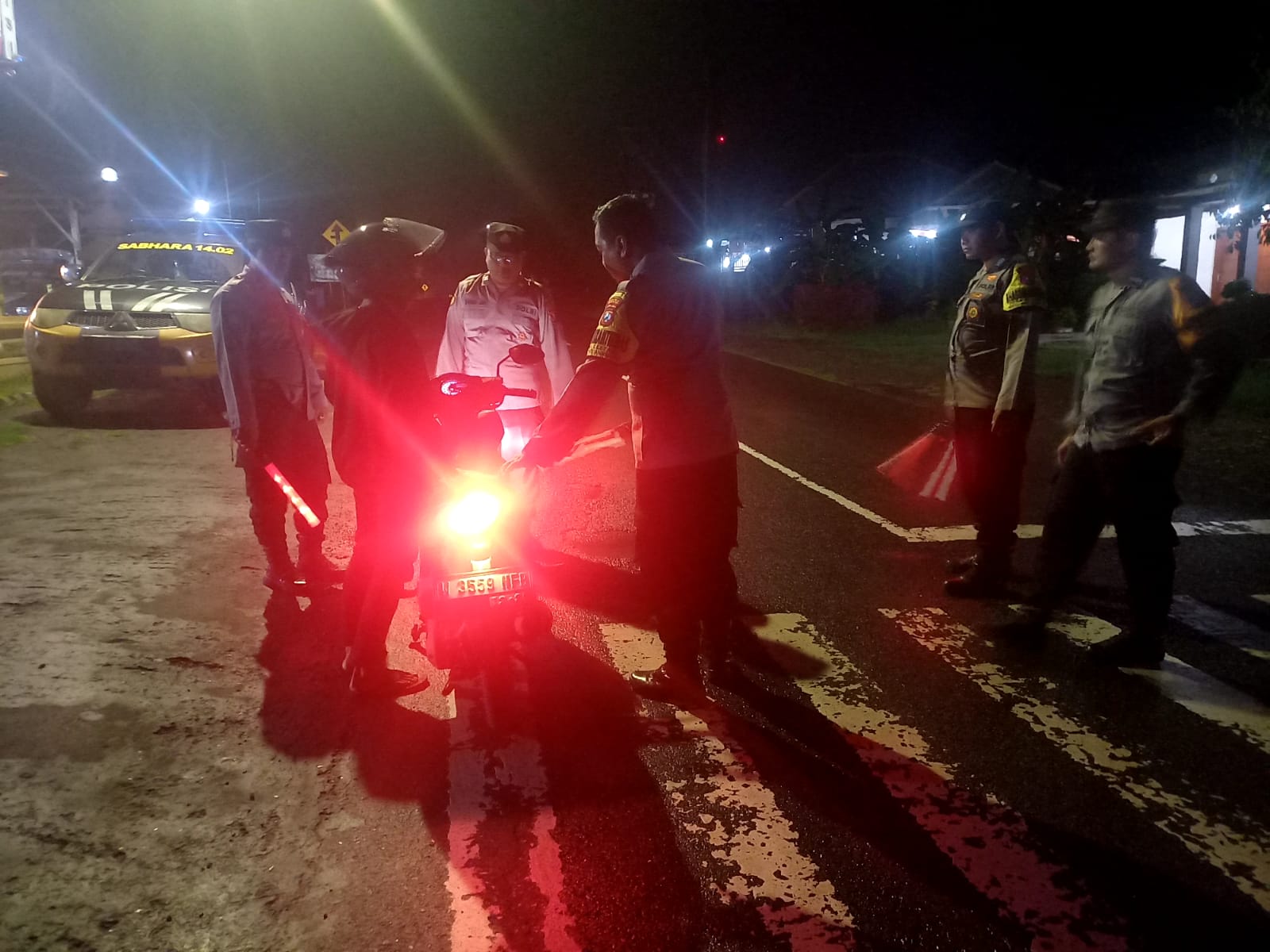 Cegah Gesekan Antar Perguruan Silat, Polsek Jatikalen dan Polsek Patianrowo Laksanakan Patroli Gabungan