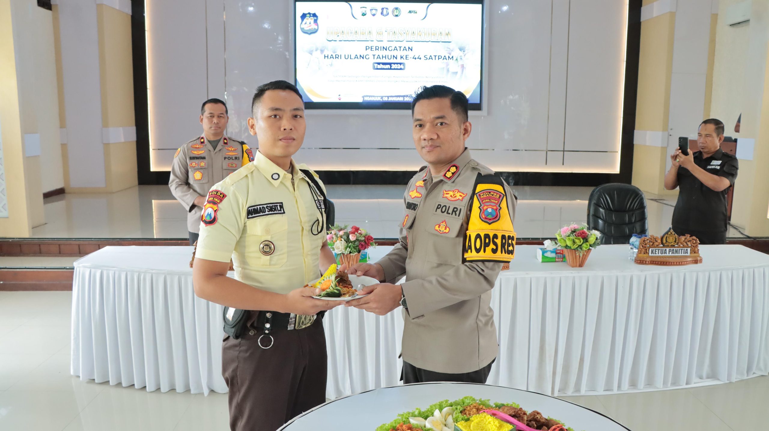 Polres Nganjuk Peringati HUT Satpam ke-44 dengan Upacara dan Tasyakuran