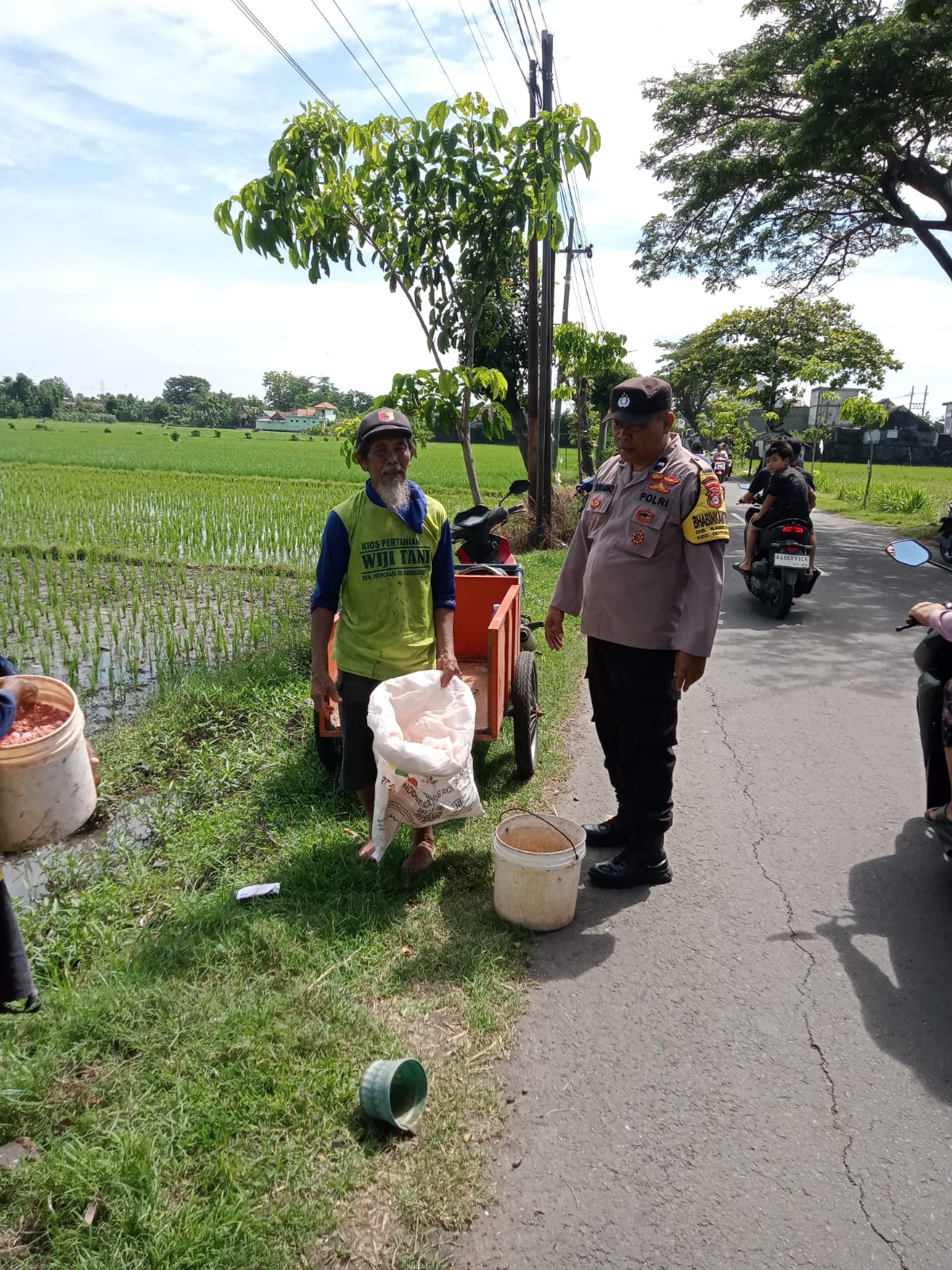 Polsek Warujayeng Terus Motivasi Petani Dukung Program Ketahanan Pangan