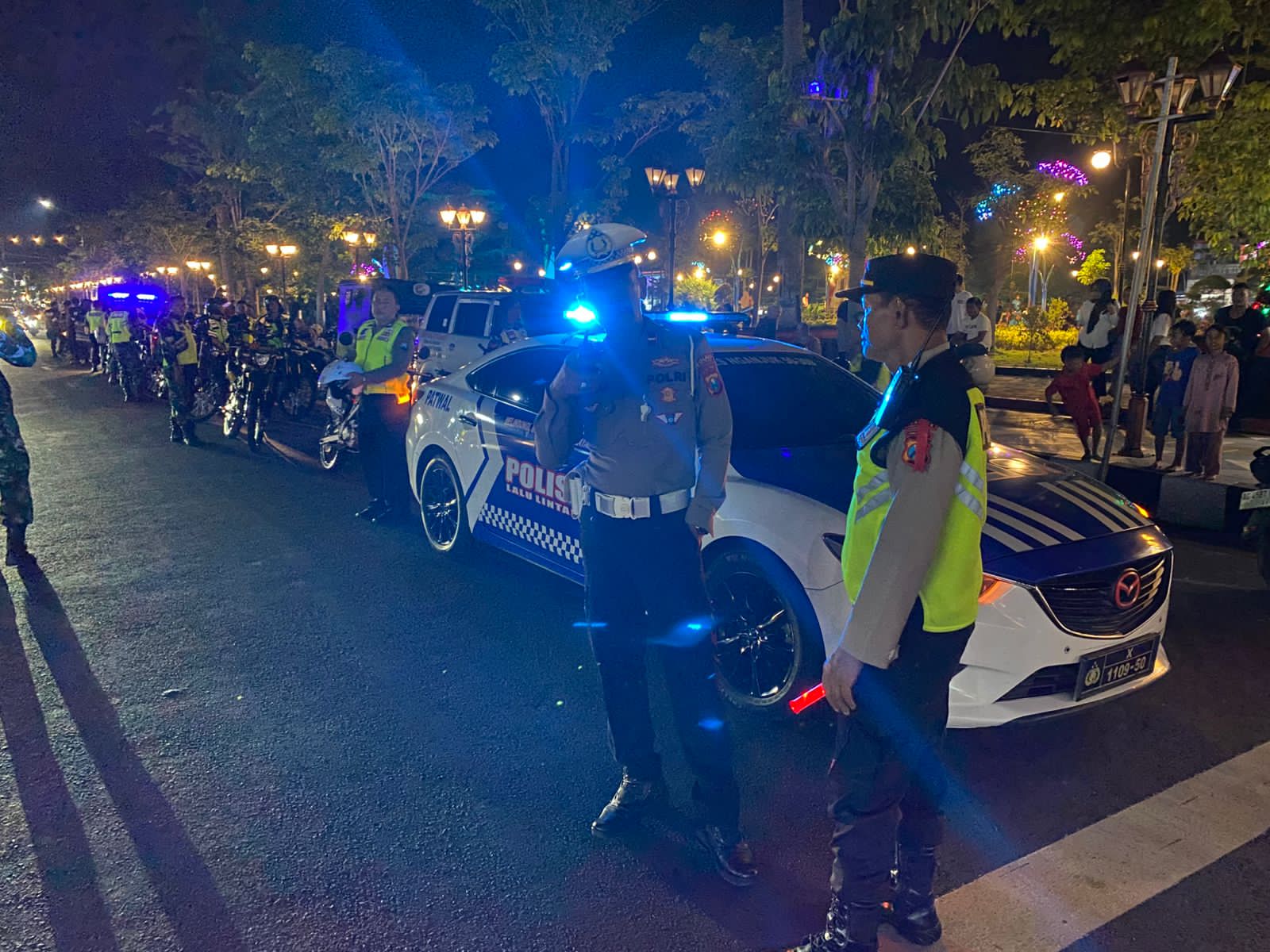 Polres Nganjuk Gelar Patroli Skala Besar Gabungan Antisipasi Gangguan Keamanan Malam Tahun Baru 2025