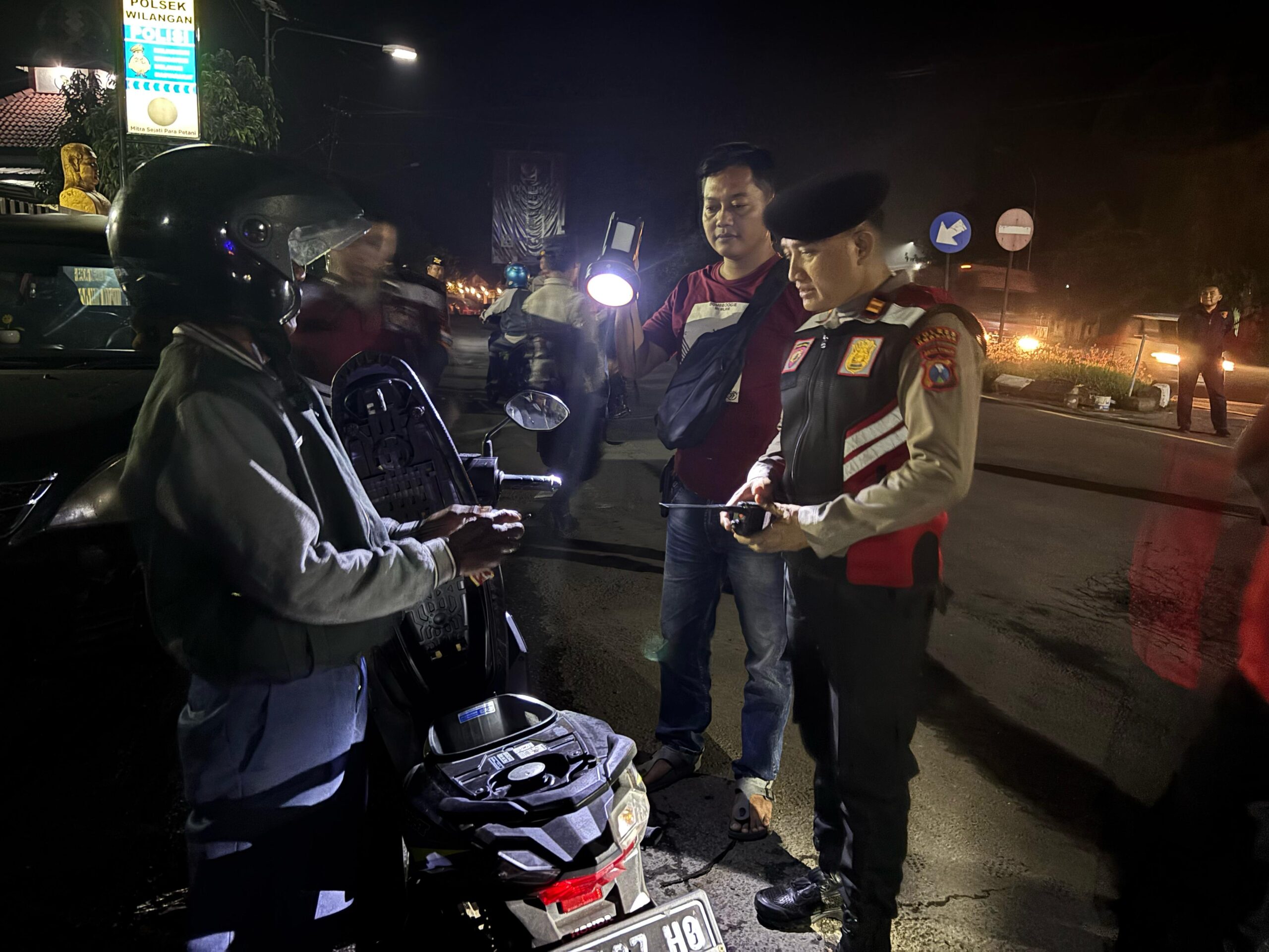 Polres Nganjuk Gelar Patroli SREG, Antisipasi Balap Liar dan Kejahatan Jalanan