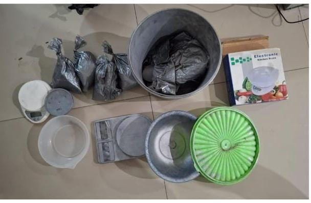 Polres Nganjuk Tangkap Dua Pelajar Edarkan Bubuk Mercon di Gondang