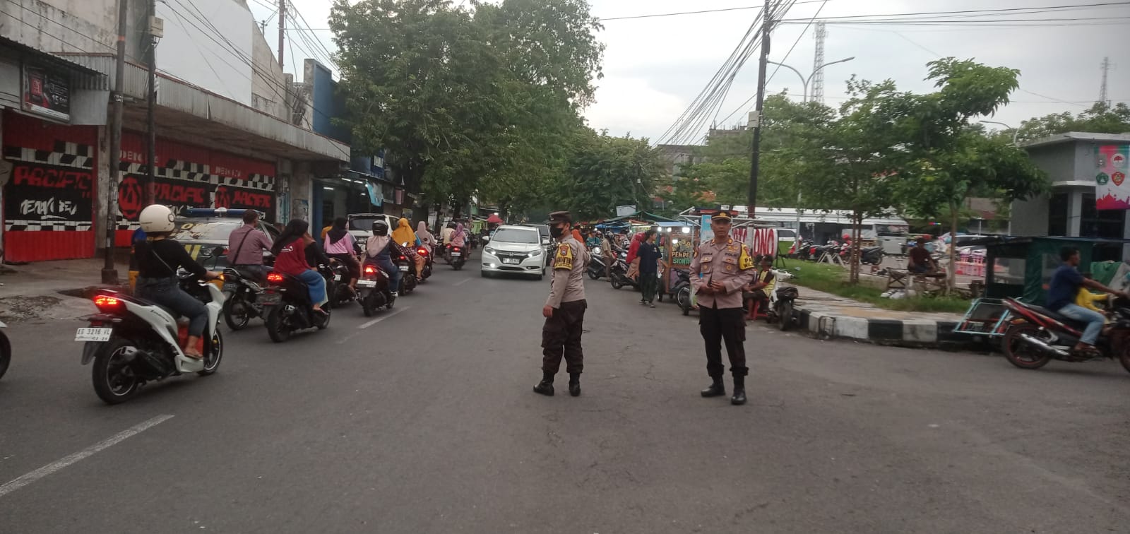 Hindari Kemacetan Polsek Kertosono Patroli Pengamanan Takjil