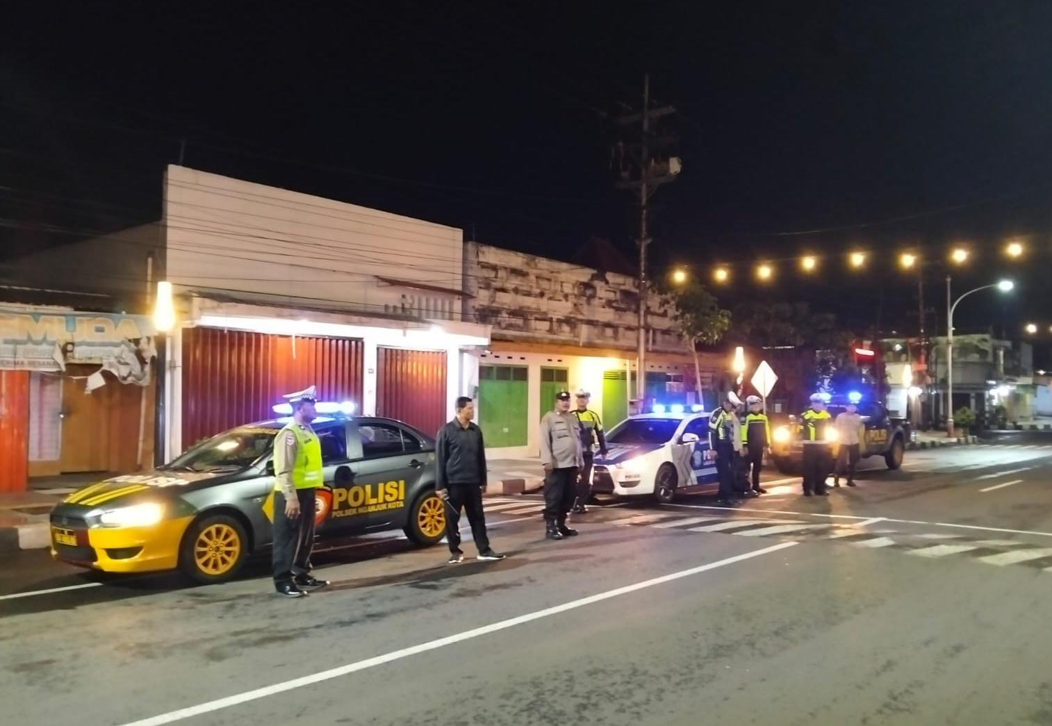 Polsek Nganjuk Kota Gelar Patroli Blue Light Jelang Sahur untuk Ciptakan Situasi Kondusif Selama Ramadan
