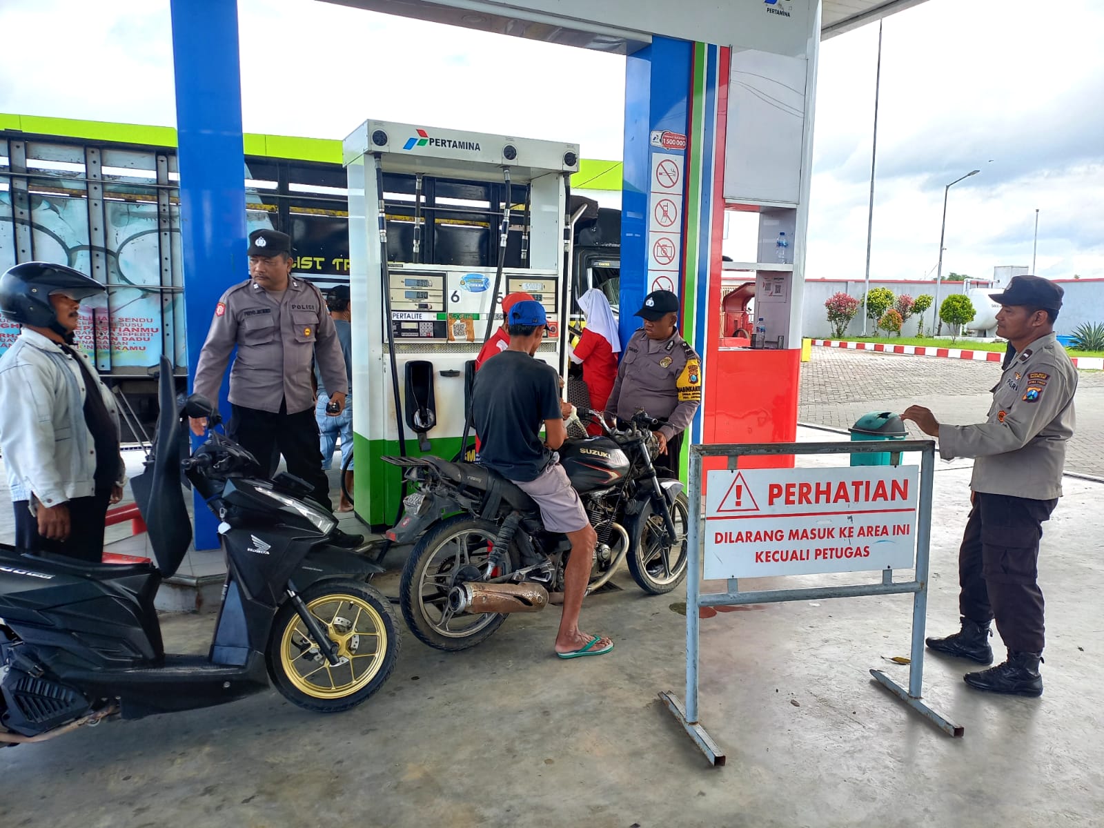 Tingkatan Ketertiban Selama Bulan Ramadhan, Polsek Jatikalen laksanakan Patroli di SPBU