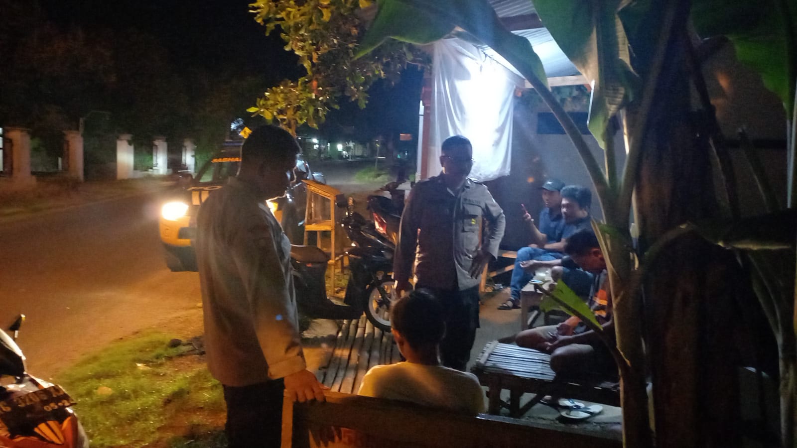 Antisipasi Gangguan Kamtibmas Di Bulan Suci Ramadhan, Polsek Jatikalen Laksanakan Patroli Dialogis