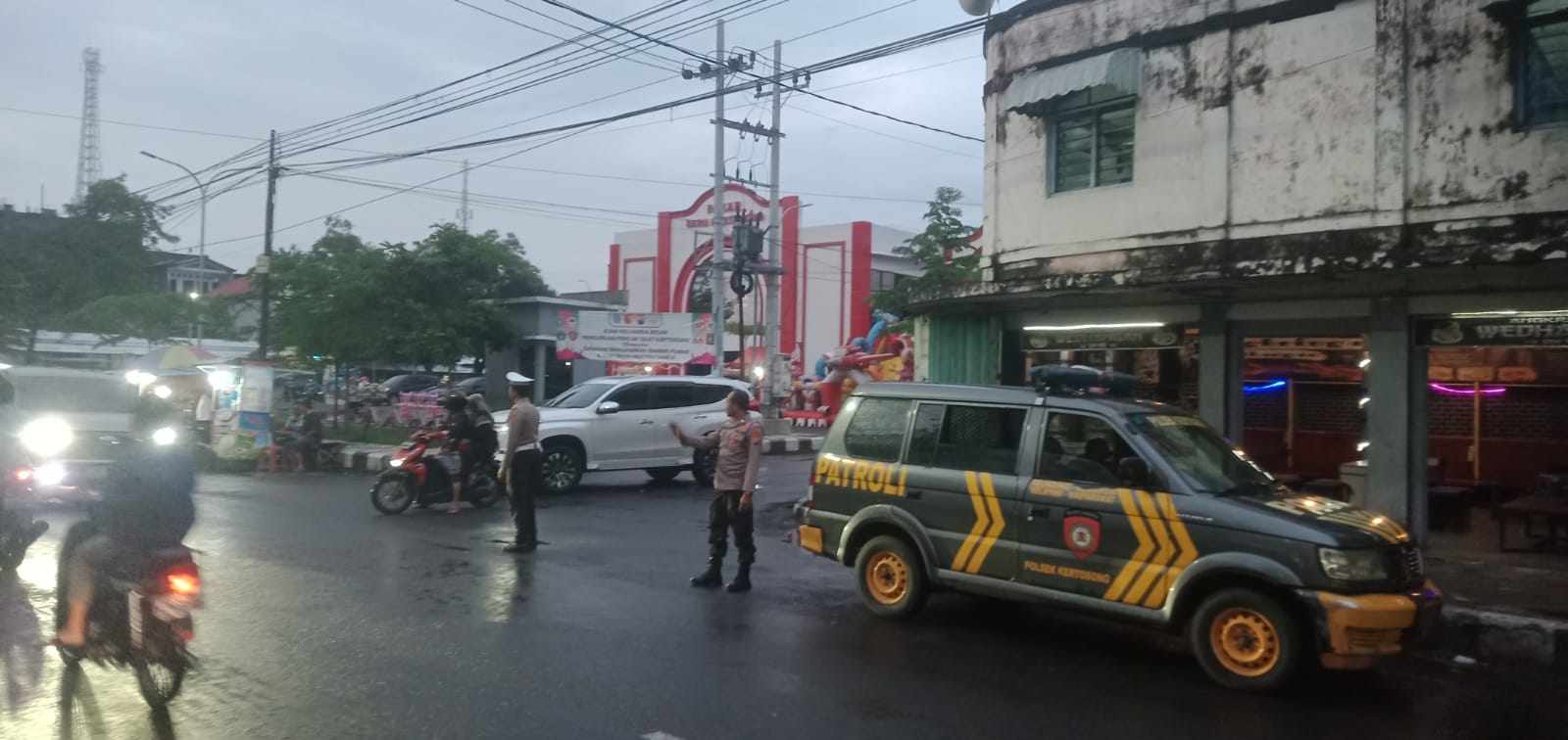 Hindari Kemacetan Polsek Kertosono Patroli Pengamanan Takjil