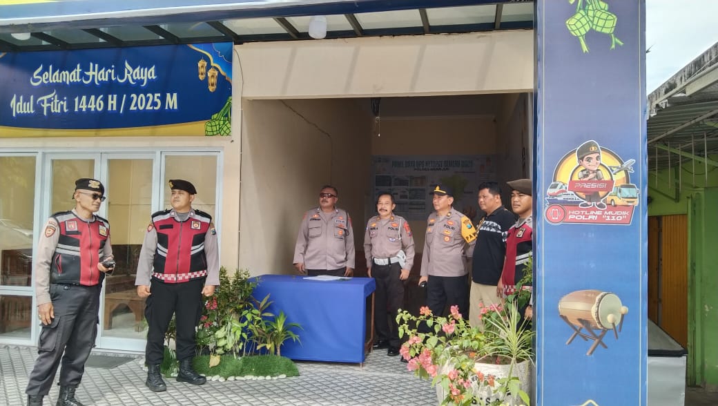 Kanit Lantas Polsek Nganjuk Kota AKP Taufik Anwar Pimpin KRYD di Pos Terpadu Taman Nyawiji Menjelang Operasi Ketupat Semeru 2025