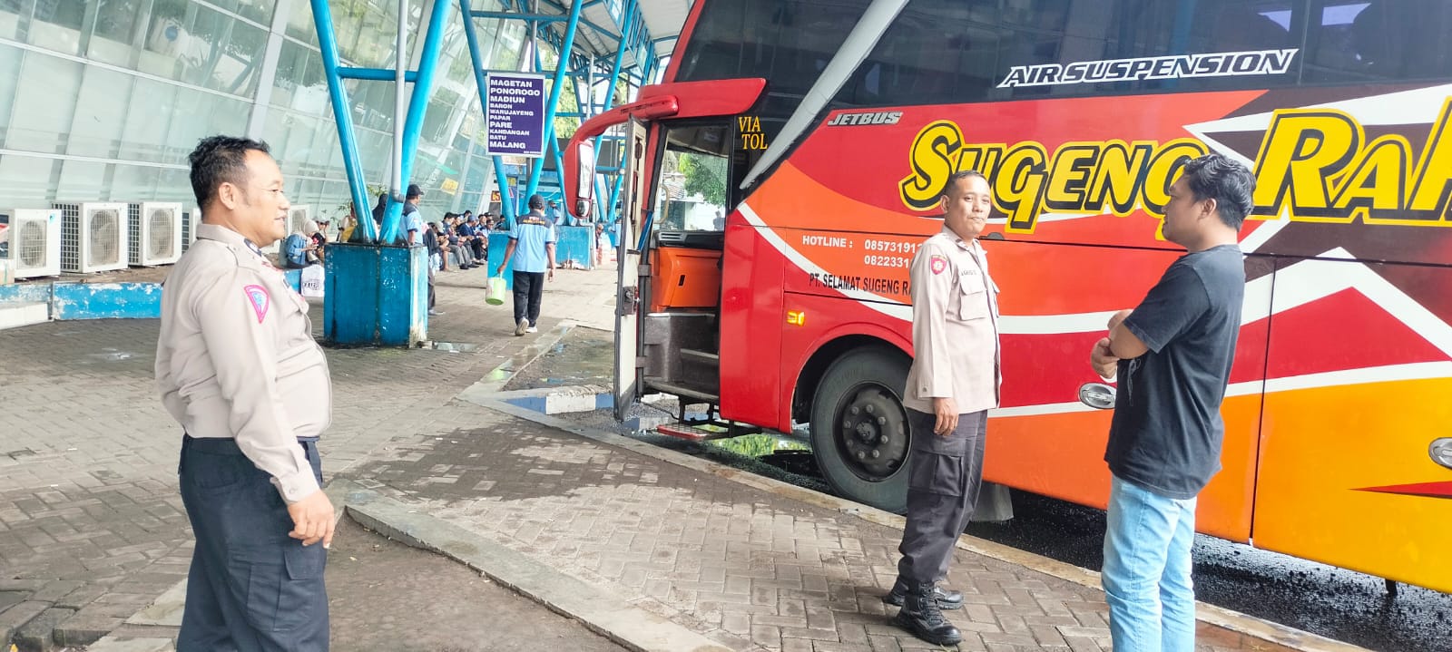 Jelang Hari Raya Idul Fitri, Polsek Nganjuk Kota Patroli di Terminal Anjuk Ladang