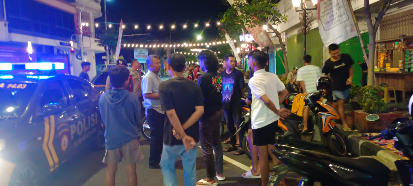 Kapolsek Nganjuk Kota Pimpin Patroli SREG, Cegah Gesekan Antar Pemuda di Malam Minggu