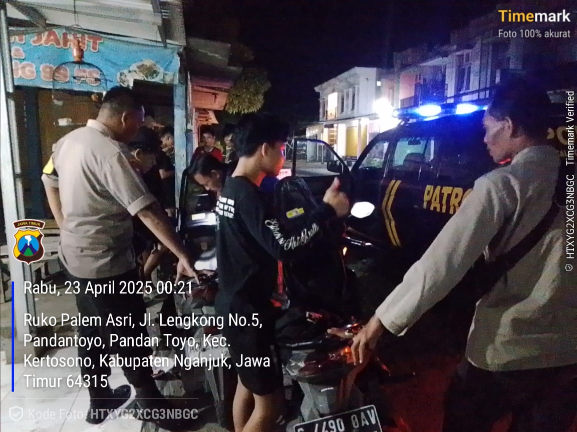 Ciptakan Situasi Kamtibmas Aman dengan Patroli Blue Light