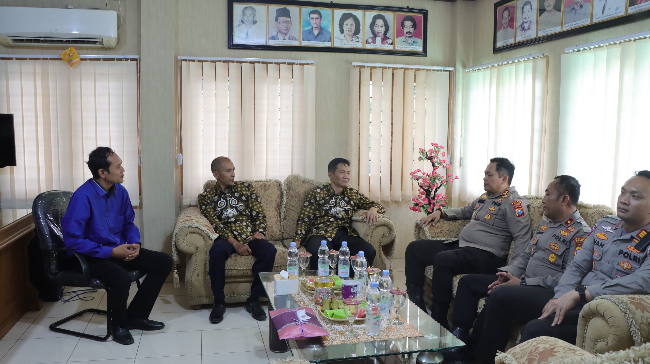 Pererat Sinergi, Kapolres Nganjuk Sambangi Kejari dan PN Nganjuk