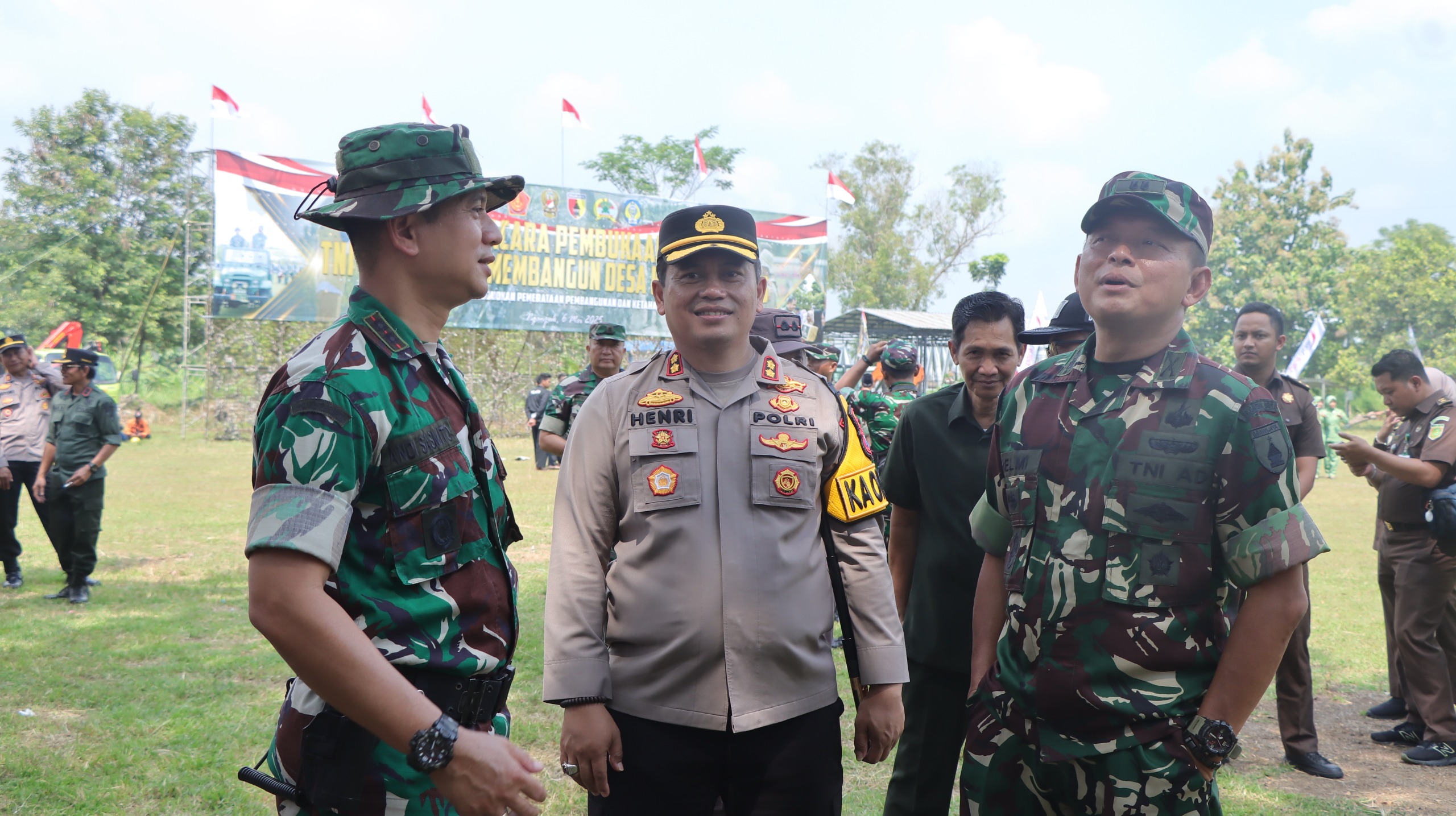 Upacara Pembukaan TMMD Ke-124 TA 2025 di Lengkong, Kapolres Nganjuk Siap Berikan Dukungan