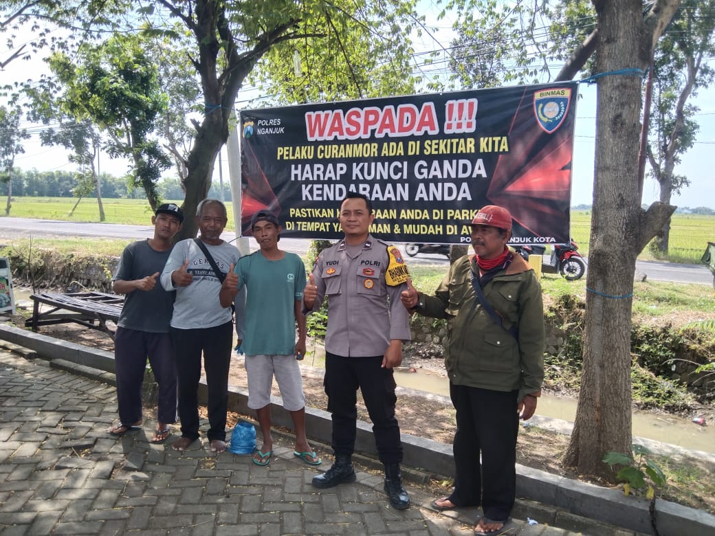 Unit Binmas Polsek Nganjuk Kota Sosialisasikan Awas Curanmor dan Kejahatan Jalanan Kepada Masyarakat