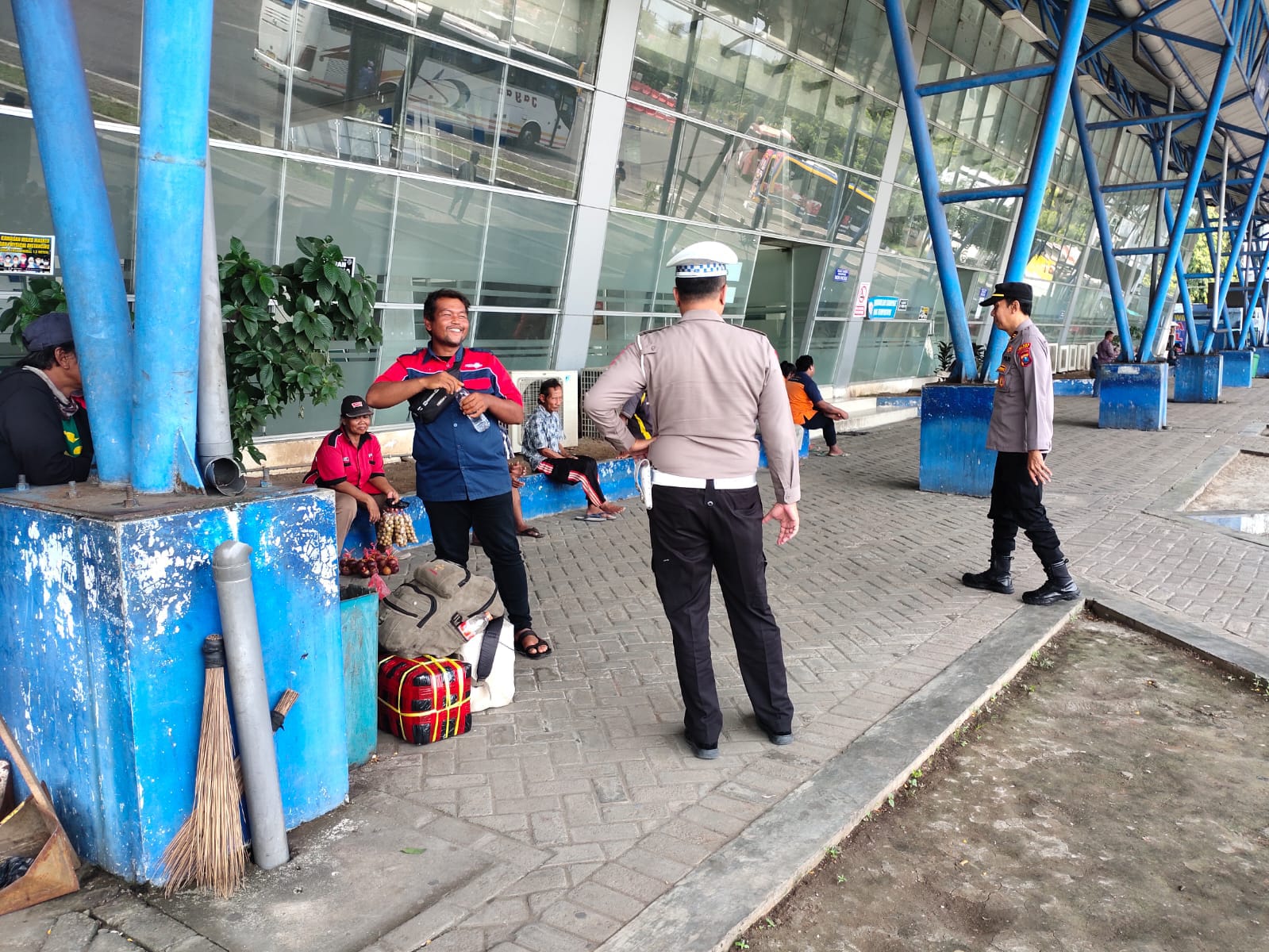 Cegah Premanisme dan Kejahatan Jalanan, Polsek Nganjuk Kota Gelar Patroli KRYD di Sekitar Terminal Anjuk Ladang