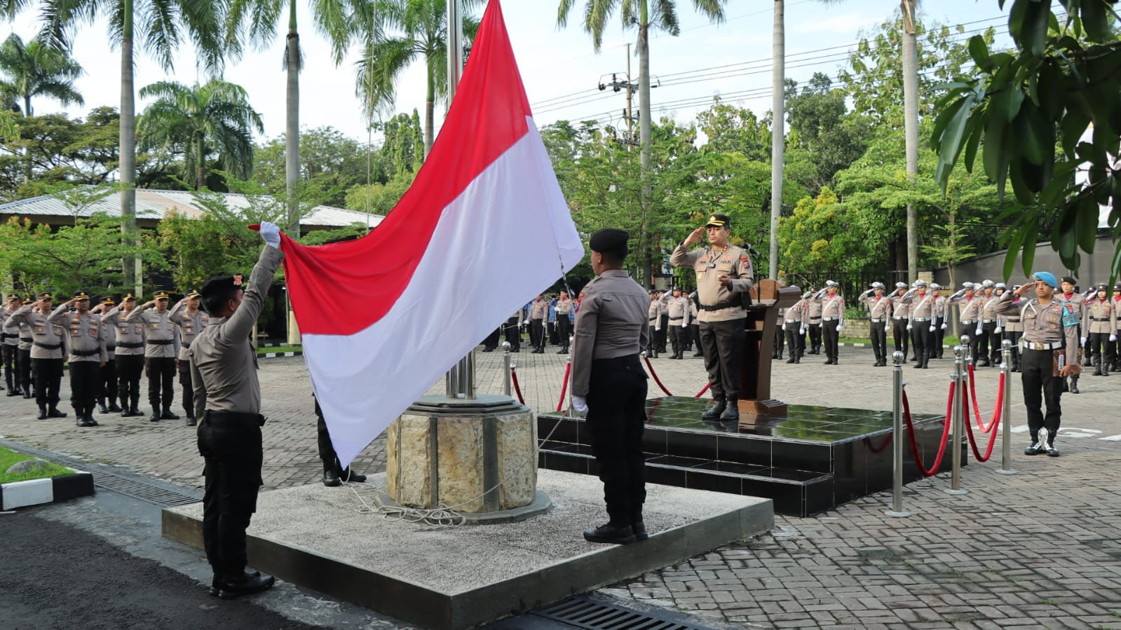 Polres Nganjuk Gelar Upacara Hari Kebangkitan Nasional, Kapolres Tekankan Semangat Pengabdian