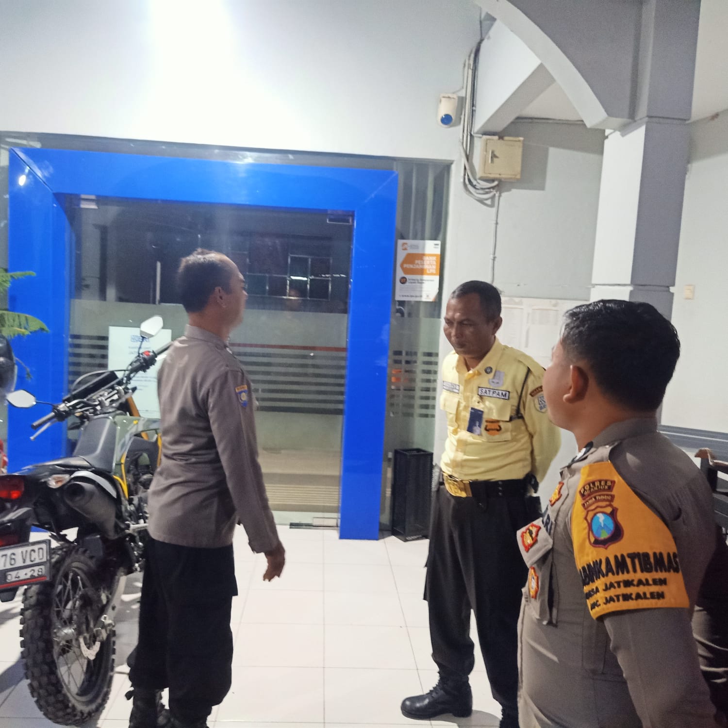Polisi Polsek Jatikalen Gencar Patroli Perbankan Sasaran utama di Mesin ATM