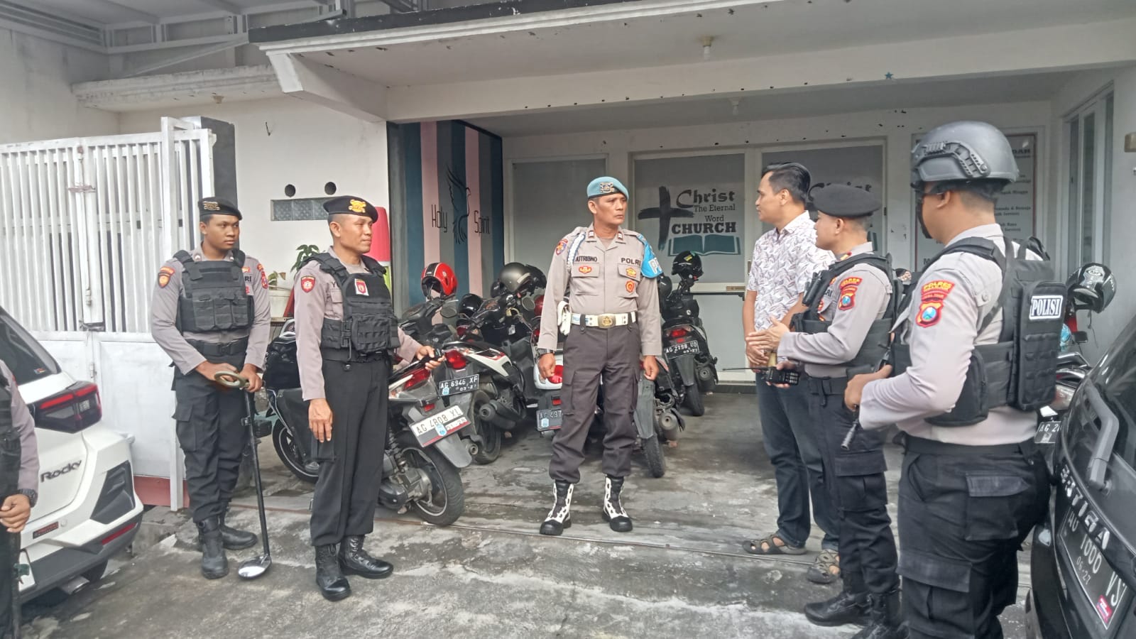 Polsek Nganjuk Kota Amankan Ibadah Kenaikan Isa Almasih, Pastikan Kegiatan Berjalan Kondusif