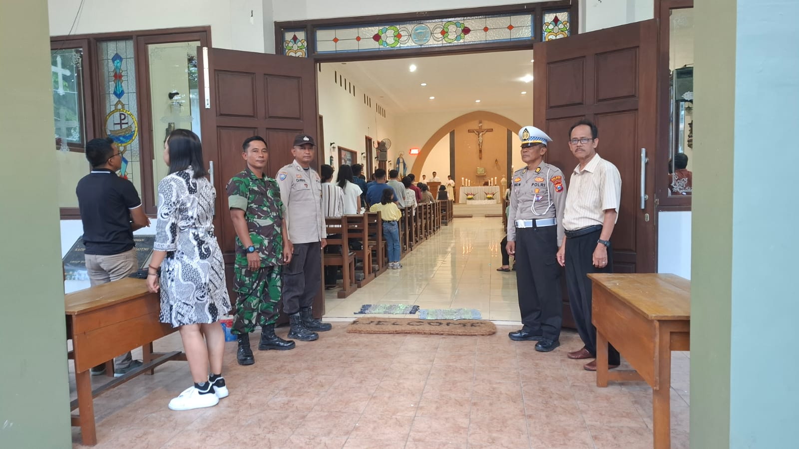 Polsek Warujayeng Lakukan Pengamanan Ibadah Kenaikan Isa Almasih
