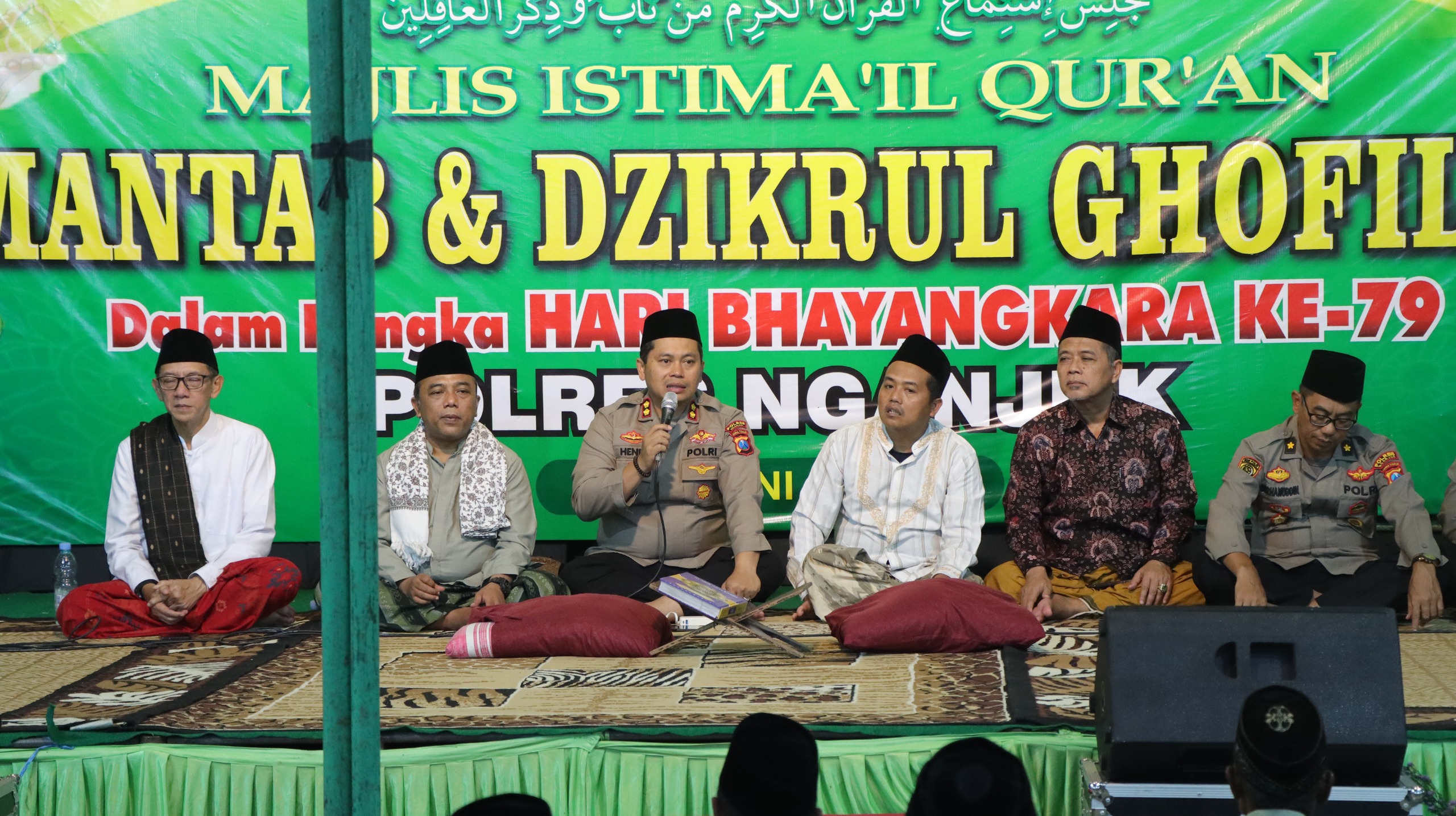 Polres Nganjuk Gelar Semaan Qur’an Dzikrul Ghofilin Warga: Kami Merinding Lihat Polisi Hafidz Qur’an