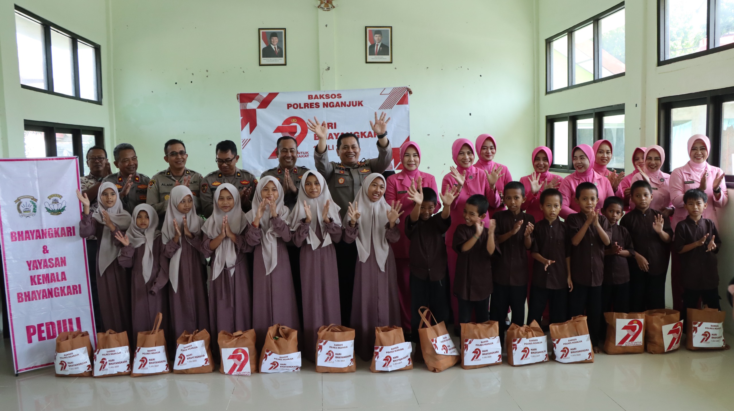 Polres Nganjuk Gelar Bakti Sosial Serentak di Panti Asuhan, Wujud Nyata Kepedulian di Hari Bhayangkara ke-79