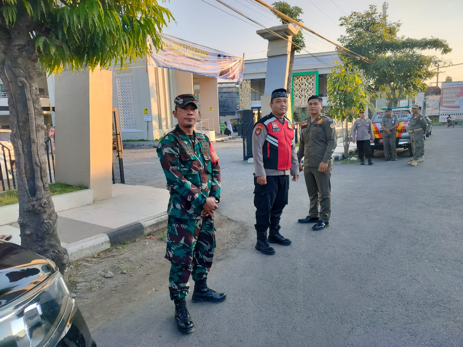 Polsek Warujayeng Lakukan Pengamanan Sholat Idul Adha 1446 H