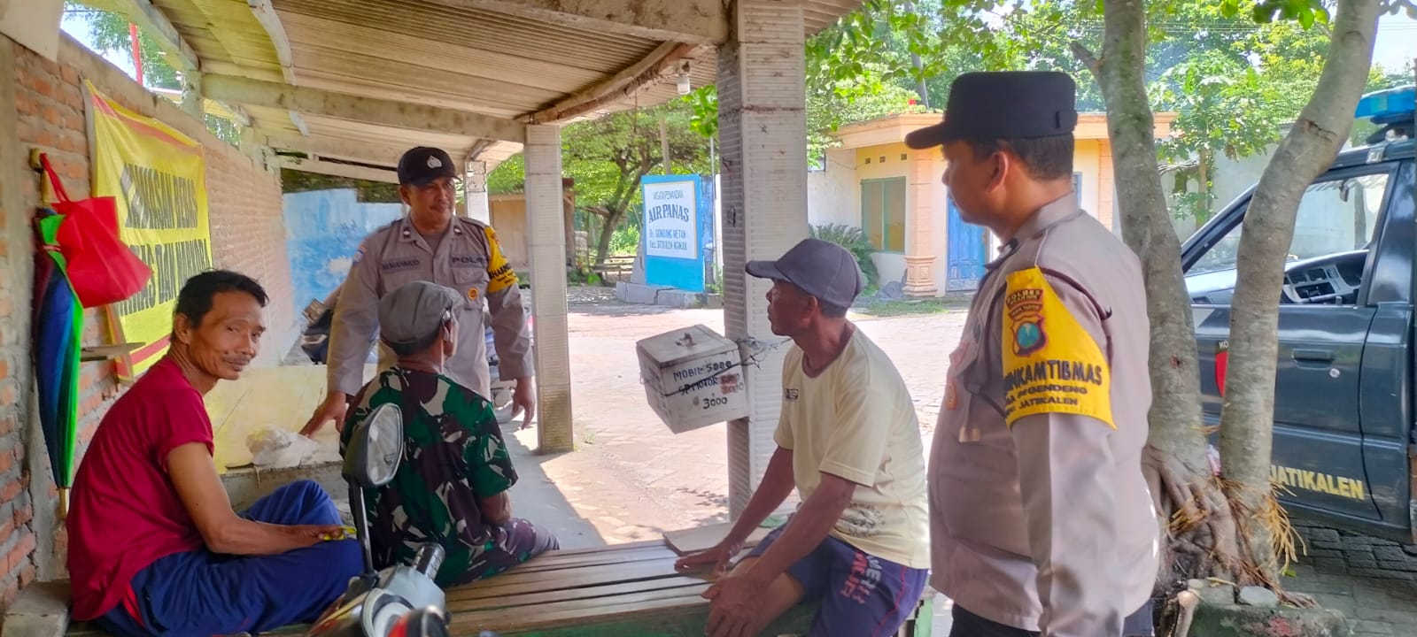 ‎Polsek Jatikalen Patroli dialogis di Wisata Pemandian Air Panas Bayu Biru